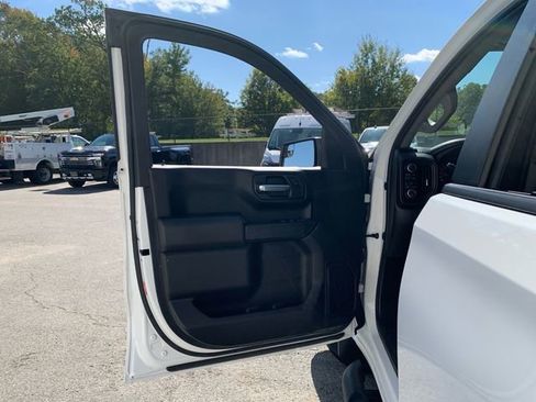 Used 2023 Chevrolet Silverado 1500 Custom w/ LPO, Dark Essentials Package image 17