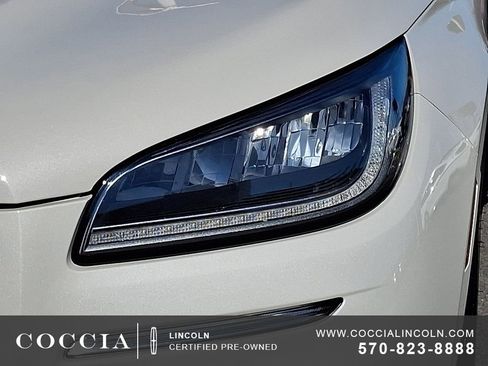 Certified 2024 Lincoln Corsair AWD image 9