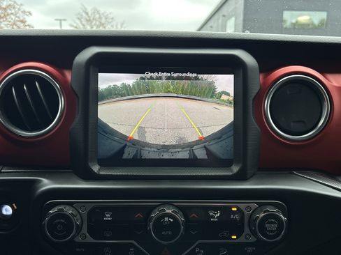 Used 2019 Jeep Wrangler Unlimited Rubicon image 96