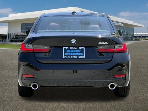 New 2026 BMW 330i Sedan RWD image 9