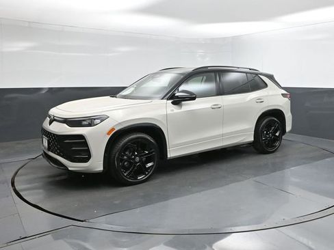 New 2026 Volkswagen Tiguan SE R-Line image 1