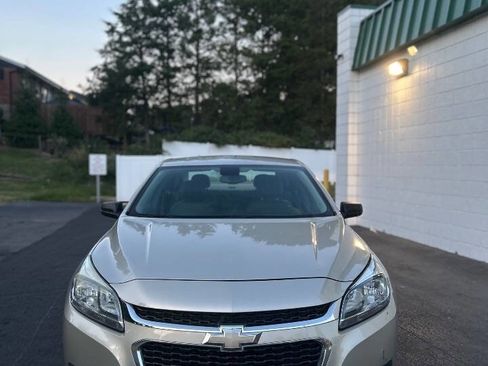 Used 2015 Chevrolet Malibu LS image 2
