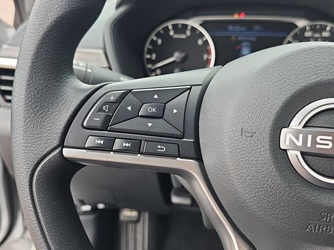 New 2026 Nissan Altima 2.5 SV FWD image 13