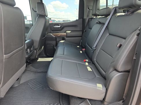Used 2022 Chevrolet Silverado 1500 RST w/ Convenience Package II AWD/4WD image 11