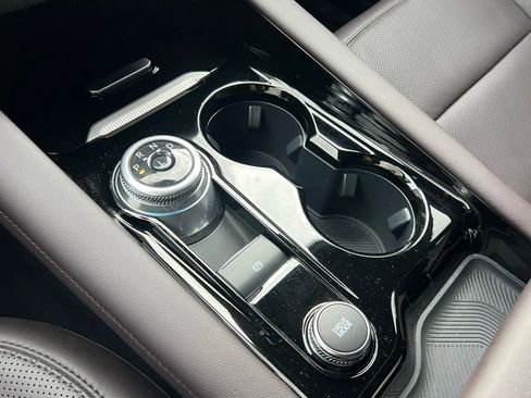 Used 2025 Ford Explorer Platinum w/ LUX Leather Package image 29