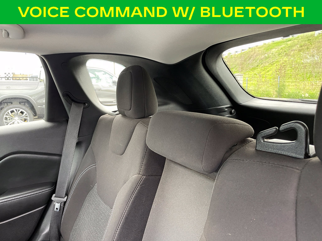Used 2020 Jeep Cherokee Latitude FWD image 13