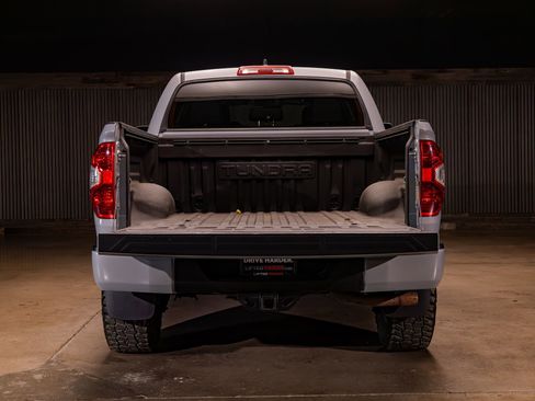 Used 2020 Toyota Tundra SR5 w/ TRD 18" Wheel Package AWD/4WD image 8