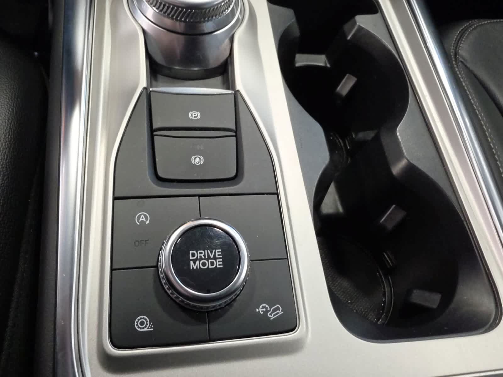 Used 2024 Ford Explorer Limited w/ Equipment Group 301A AWD/4WD image 25