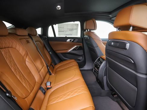 New 2026 BMW X6 xDrive40i w/ Executive Package image 28