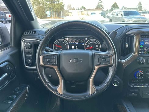 Used 2021 Chevrolet Silverado 1500 High Country image 11