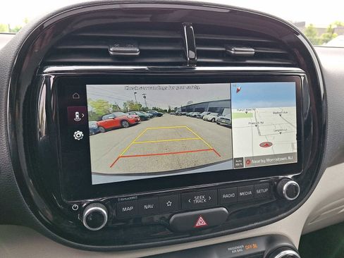 Used 2023 Kia Soul EX FWD image 19