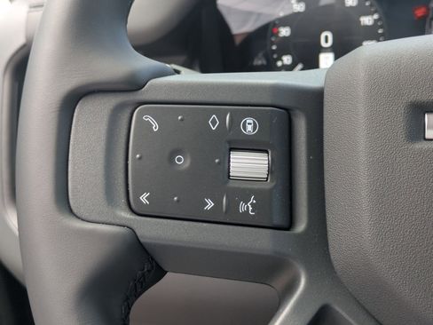New 2026 Land Rover Defender 110 X-Dynamic SE AWD/4WD image 17