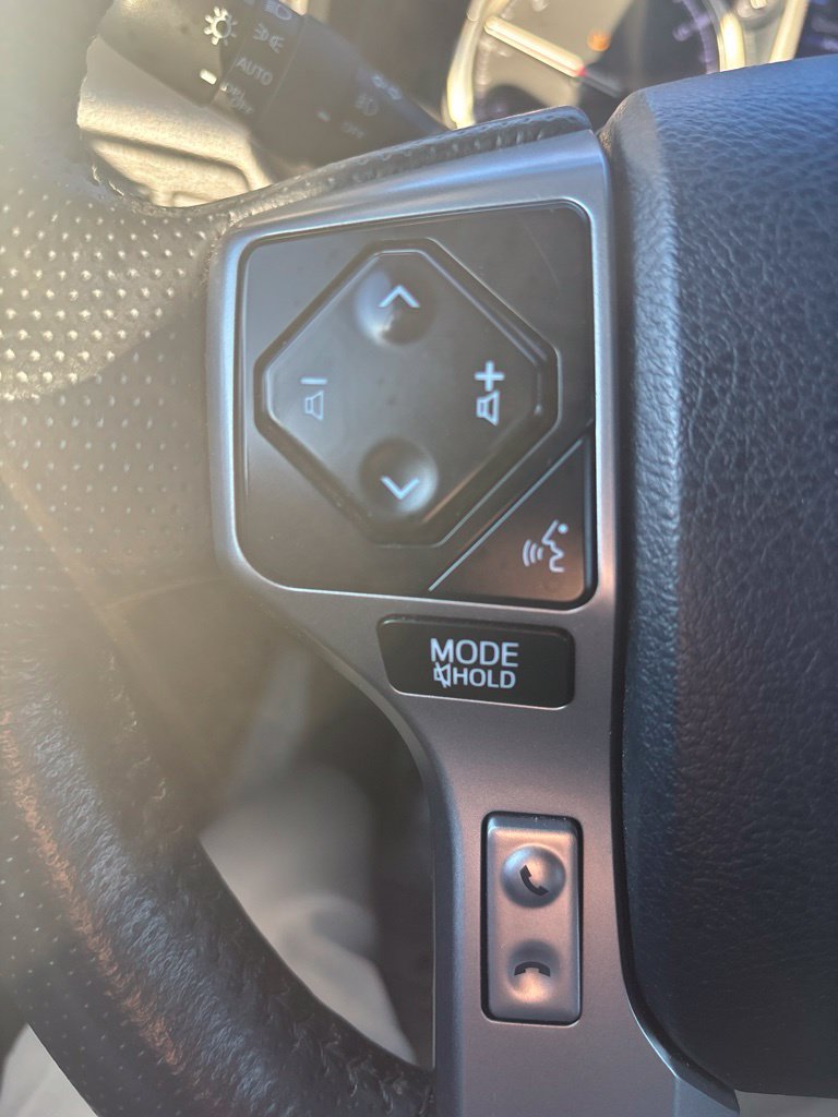 Used 2023 Toyota 4Runner Limited AWD/4WD image 24