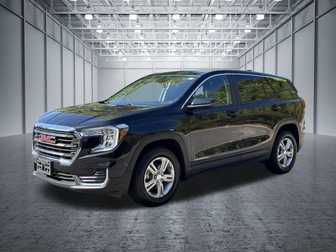 Used 2024 GMC Terrain SLE AWD/4WD image 3