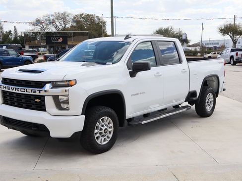 Certified 2022 Chevrolet Silverado 2500 LT image 4