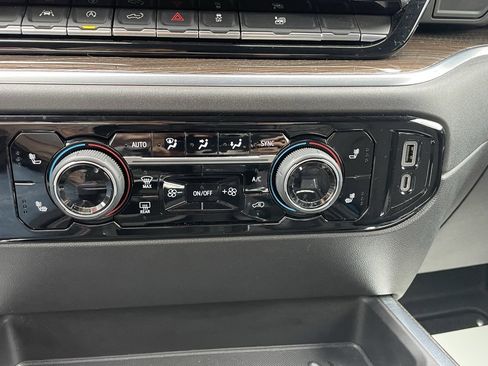 Certified 2023 Chevrolet Silverado 1500 RST w/ Rally Edition image 38