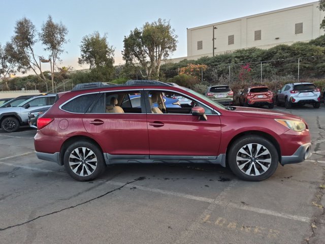 Used 2016 Subaru Outback 3.6R Limited AWD/4WD image 4