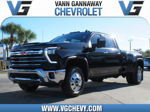 Used 2024 Chevrolet Silverado 3500 LTZ w/ LTZ Convenience Package image 1