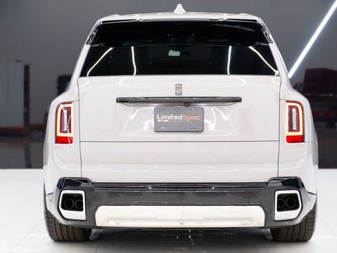 Used 2025 Rolls-Royce Cullinan AWD/4WD image 12