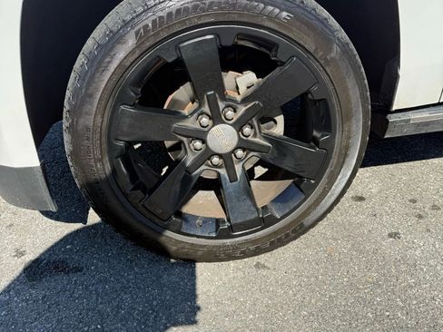 Used 2017 GMC Yukon Denali w/ Open Road Package image 18