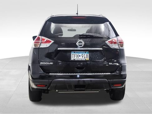 Used 2016 Nissan Rogue SL w/ SL Premium Package image 3