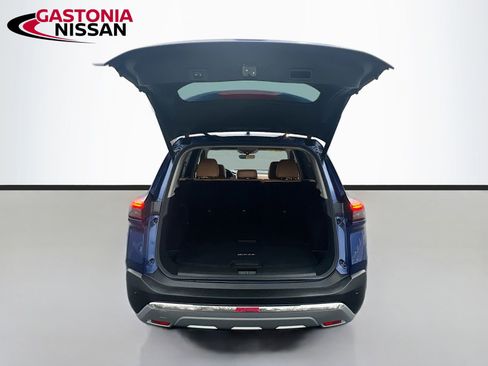 Used 2023 Nissan Rogue Platinum w/ Platinum Premium Package image 36