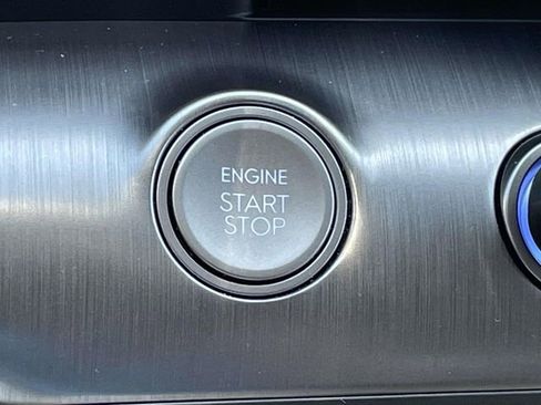 Used 2025 Hyundai Kona SEL FWD image 24