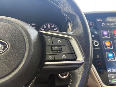 Used 2025 Subaru Outback Premium AWD/4WD image 5