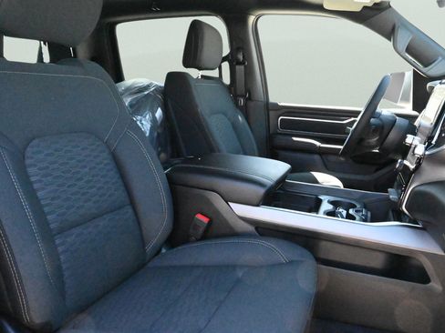 Used 2025 RAM 1500 Big Horn AWD/4WD image 12