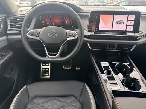 New 2026 Volkswagen Atlas Peak Edition AWD/4WD image 11