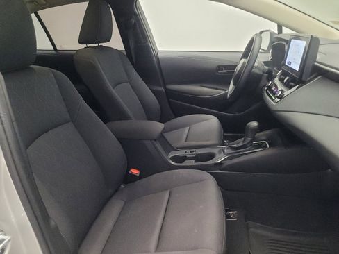 Used 2025 Toyota Corolla LE image 21