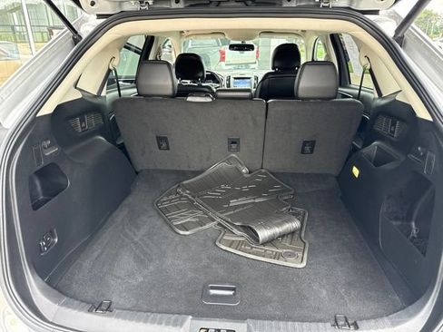 Used 2016 Ford Edge SEL w/ Equipment Group 201A AWD/4WD image 29