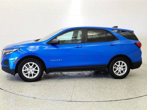 Used 2024 Chevrolet Equinox LS w/ LS Convenience Package FWD image 4
