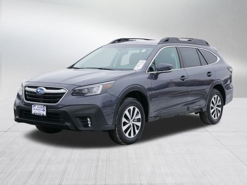 Certified 2022 Subaru Outback Premium image 3