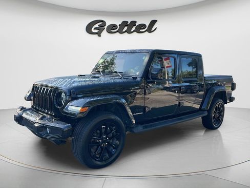 Used 2021 Jeep Gladiator Overland AWD/4WD image 2