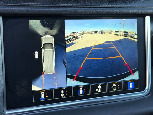 Used 2022 GMC Yukon Denali image 34