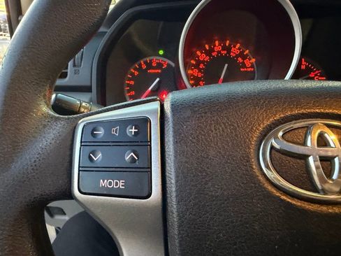 Used 2010 Toyota 4Runner 4WD image 16