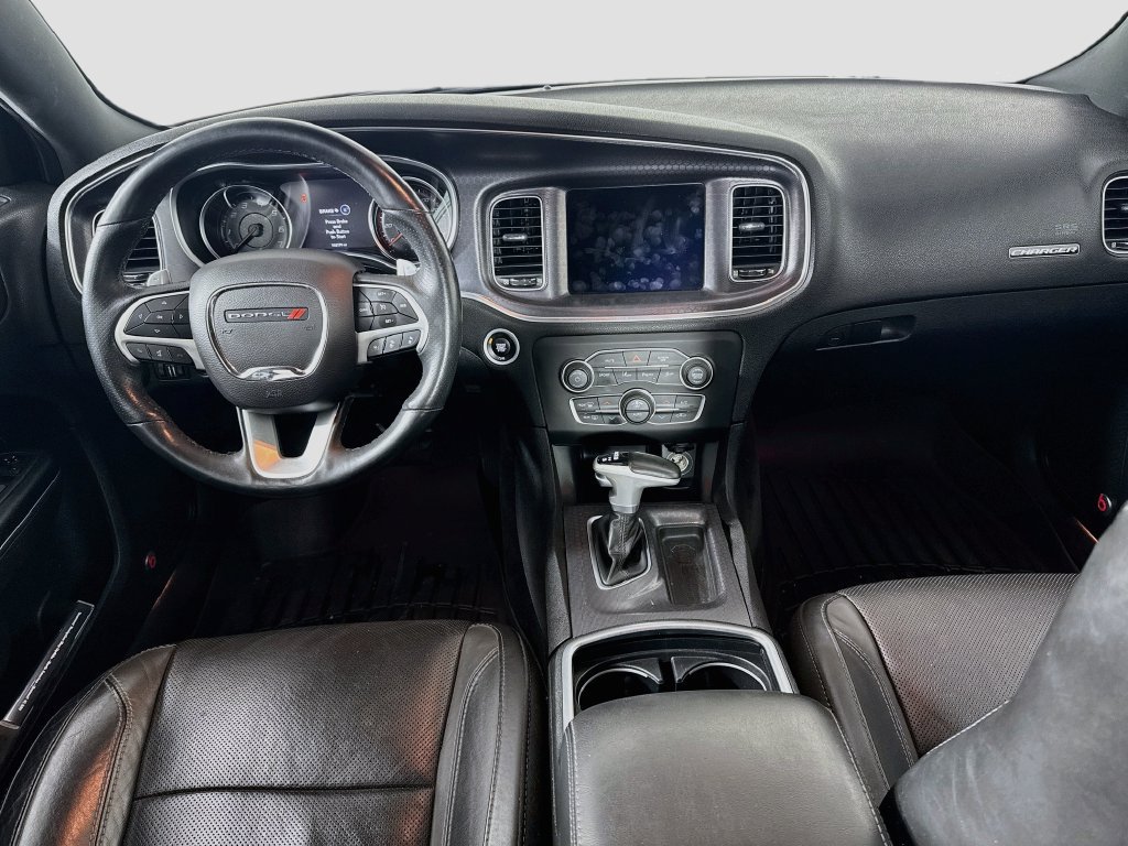 Used 2018 Dodge Charger R/T w/ Premium Group RWD image 36