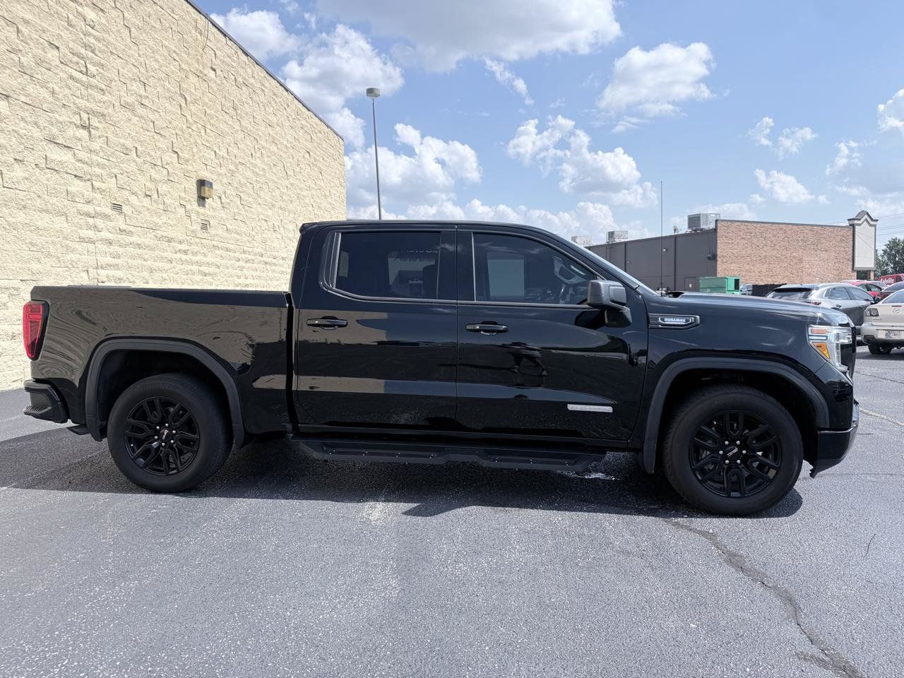 Used 2020 GMC Sierra 1500 Elevation w/ Elevation Convenience Package RWD image 6