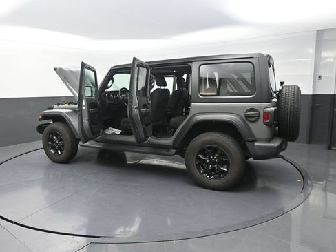 Used 2021 Jeep Wrangler Unlimited Sport AWD/4WD image 43