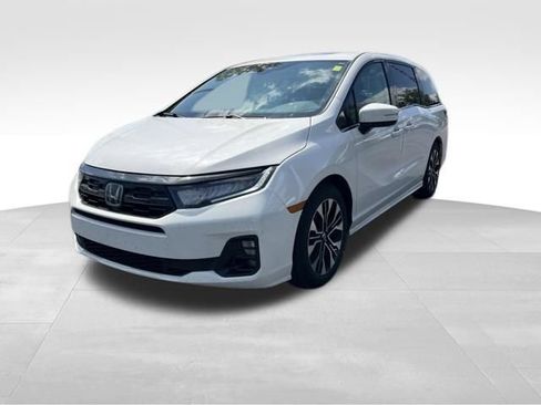 Used 2025 Honda Odyssey Elite image 3