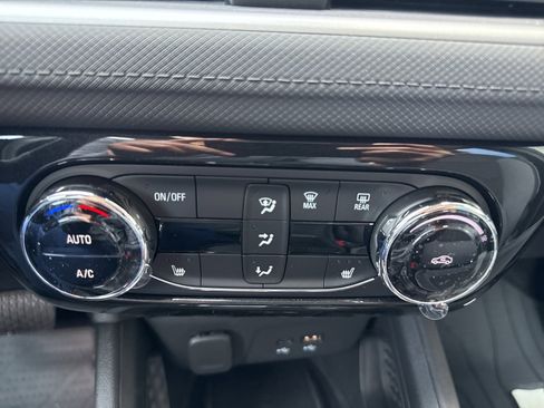 New 2025 Chevrolet TrailBlazer LT w/ Convenience Package image 21