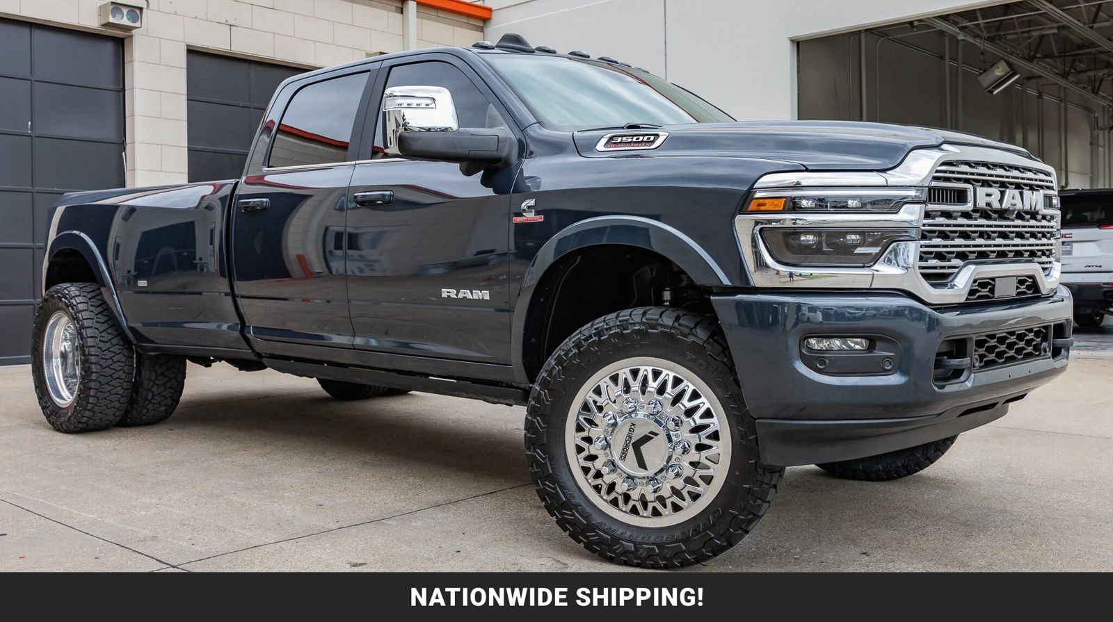 Used 2026 RAM 3500 Longhorn AWD/4WD image 1