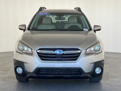 Used 2019 Subaru Outback 2.5i Premium AWD/4WD image 11