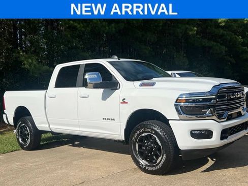 Used 2026 RAM 2500 Laramie AWD/4WD image 1