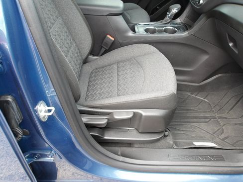 Used 2024 Chevrolet Equinox LT w/ LPO, Floor Liner Package AWD/4WD image 10