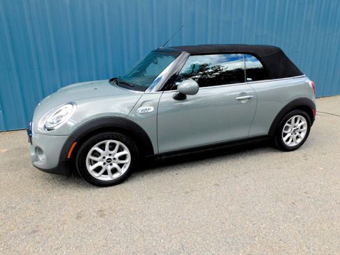 Used 2017 MINI Cooper S FWD image 2