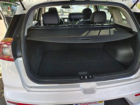 Used 2019 Kia Niro Touring image 21