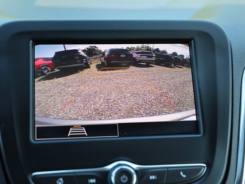 Used 2023 Chevrolet Equinox LT image 5