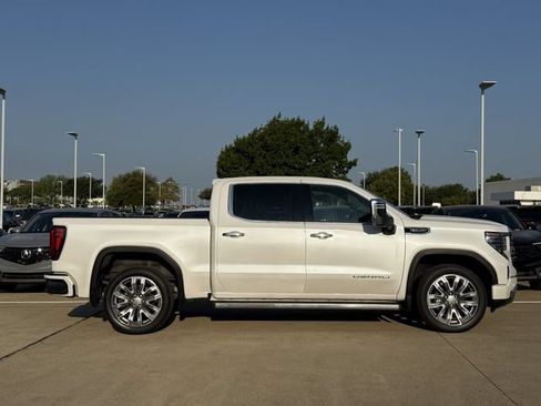 Used 2024 GMC Sierra 1500 Denali w/ Denali Reserve Package AWD/4WD image 3